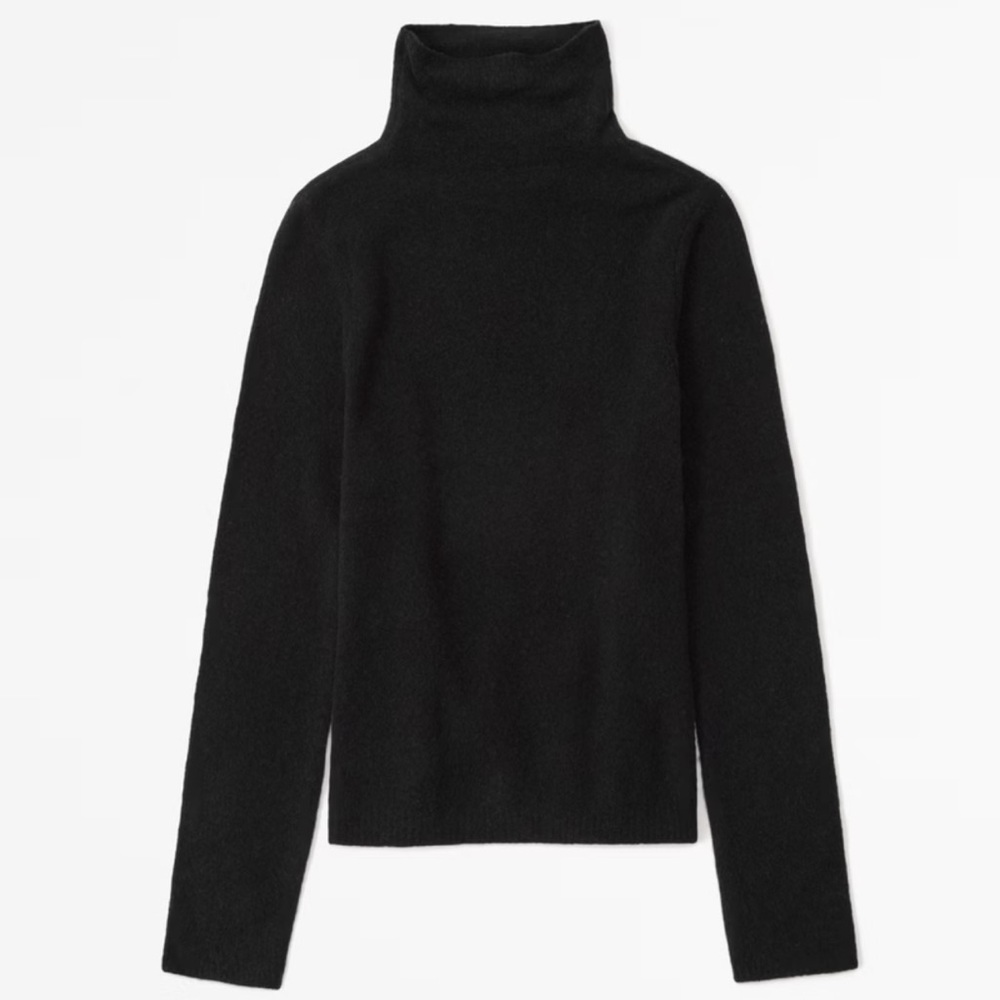 Abercrombie & Fitch BLACK Merino Wool-Blend Turtleneck Sweater, size small.